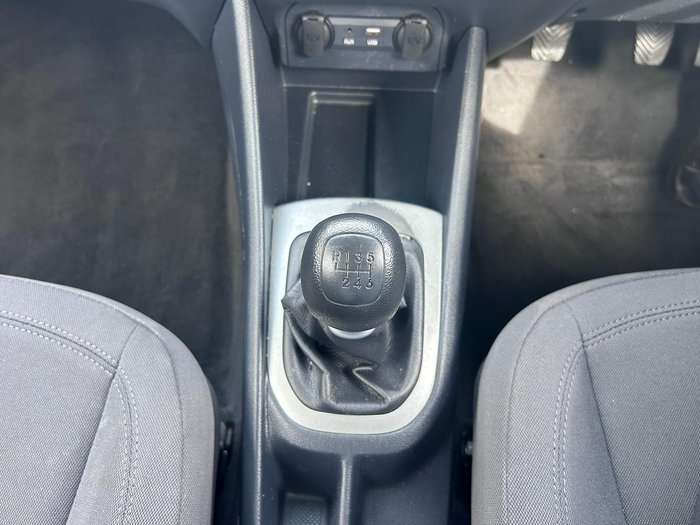 2015 Kia Rio S UB MY15 Clear White