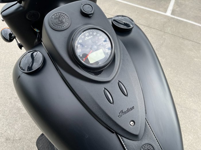 2021 Indian 2021 INDIAN 1900CC CHIEF VINTAGE DARK HORSE BLACK SMOKE CRUI Black