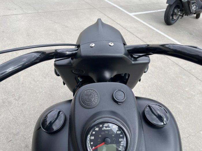 2021 Indian 2021 INDIAN 1900CC CHIEF VINTAGE DARK HORSE BLACK SMOKE CRUI Black