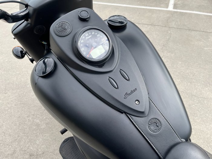 2021 Indian 2021 INDIAN 1900CC CHIEF VINTAGE DARK HORSE BLACK SMOKE CRUI Black