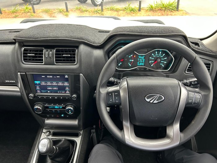 2021 Mahindra PIK-UP S10+ 4X4 Arctic White
