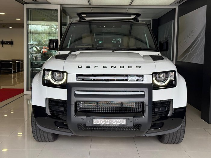 2025 Land Rover Defender 110 D350 X-Dynamic SE