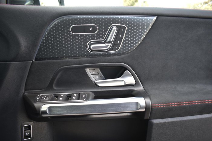 2024 Mercedes-Benz GLB-Class GLB200 X247 Mountain Grey