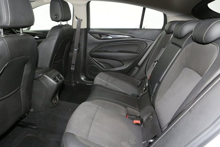 2019 Holden Commodore RS