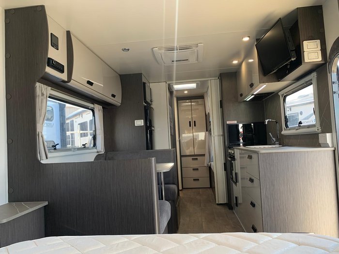 2022 Jayco Journey 22.68-1