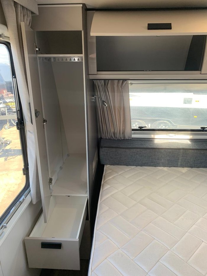 2022 Jayco Journey 22.68-1