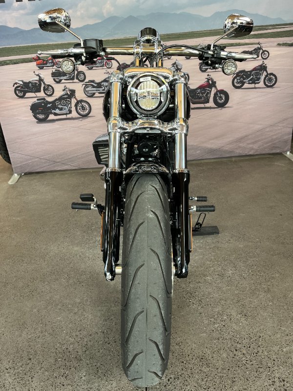 2025 Harley-davidson FXBR BREAKOUT (117) Vivid Black