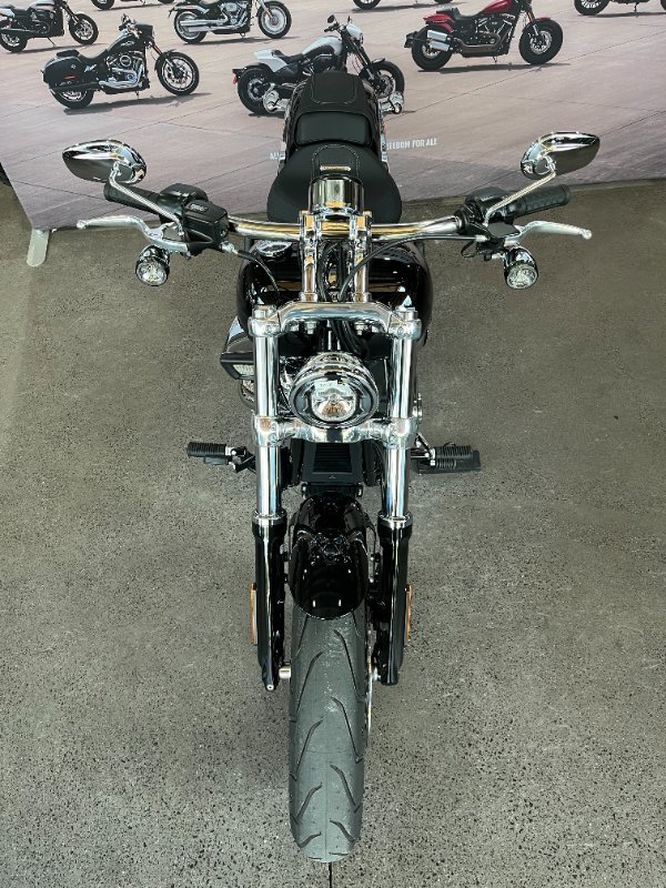 2025 Harley-davidson FXBR BREAKOUT (117) Vivid Black