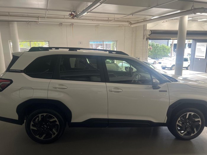 2025 Subaru Forester Hybrid S6 MY26 AWD Crystal White