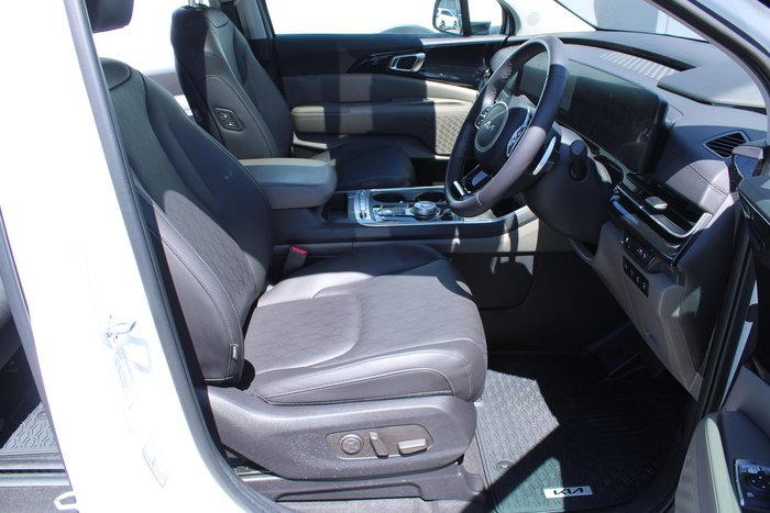 2024 Kia Carnival GT-Line