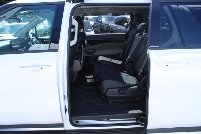 2024 Kia Carnival GT-Line