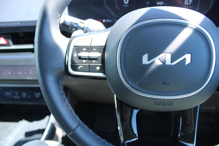 2024 Kia Carnival GT-Line