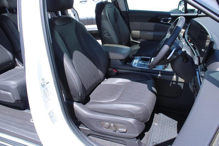 2024 Kia Carnival GT-Line