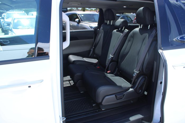 2024 Kia Carnival GT-Line