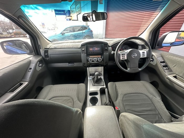 2013 Nissan Navara ST