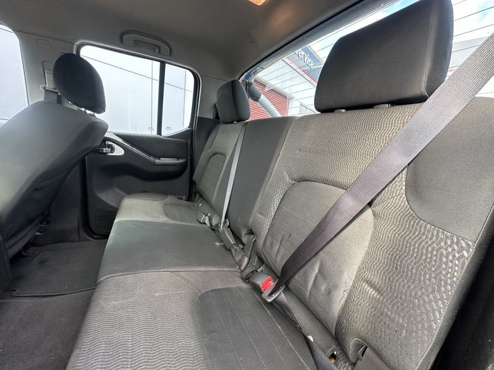 2013 Nissan Navara ST