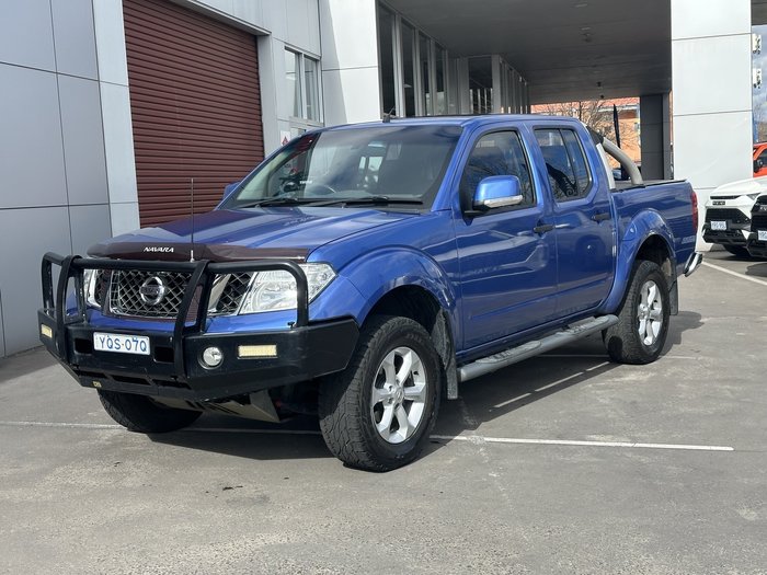 2013 Nissan Navara ST