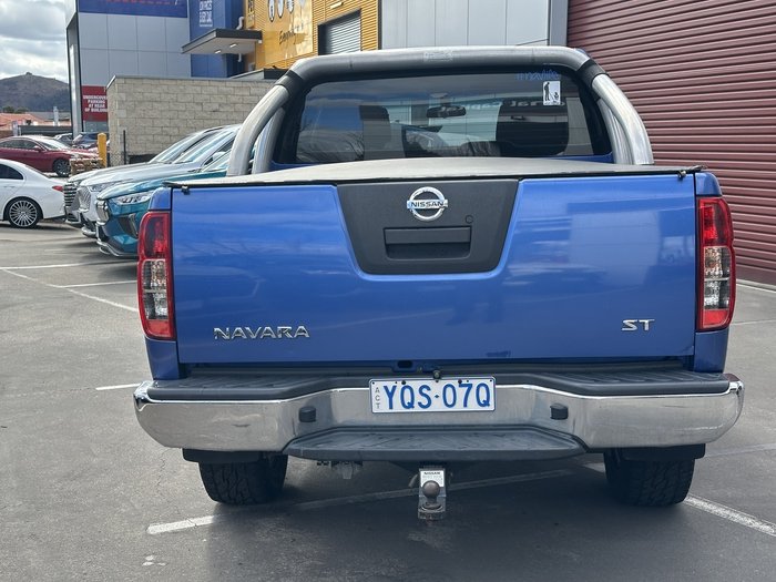 2013 Nissan Navara ST
