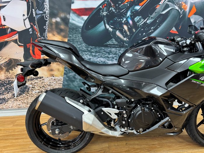 2025 Kawasaki NINJA 500 GREY