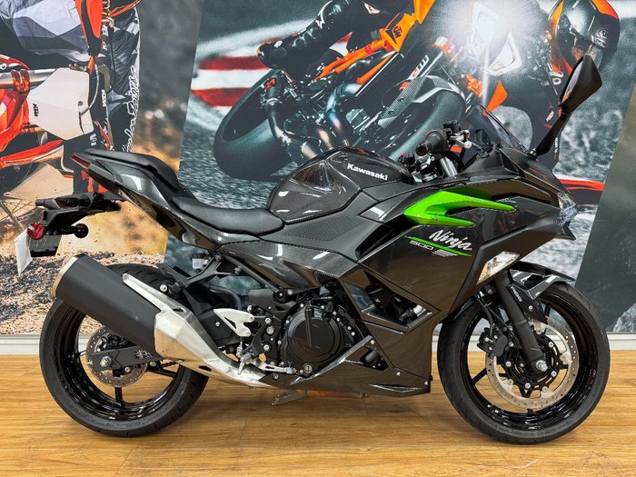 2025 Kawasaki NINJA 500 GREY