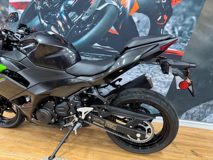 2025 Kawasaki NINJA 500 GREY