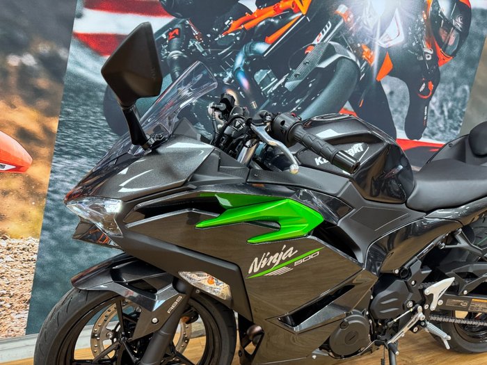 2025 Kawasaki NINJA 500 GREY