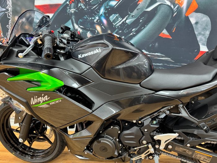 2025 Kawasaki NINJA 500 GREY