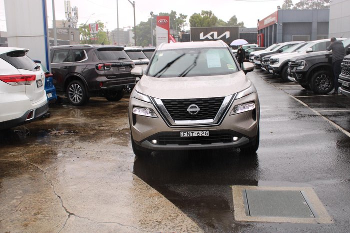 2024 Nissan X-TRAIL ST-L