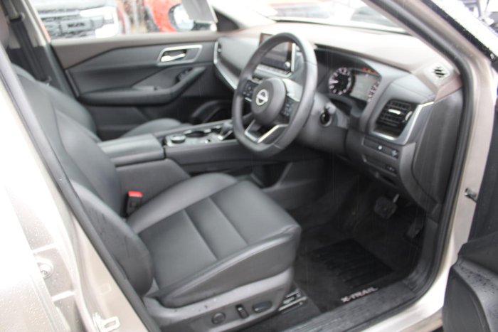 2024 Nissan X-TRAIL ST-L