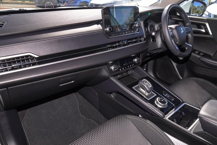 2024 Mitsubishi Outlander LS ZM MY24 White