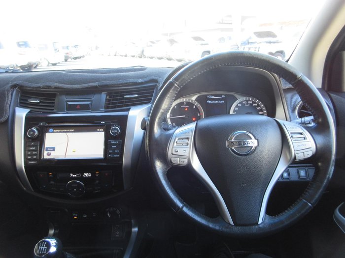 2018 Nissan Navara ST-X