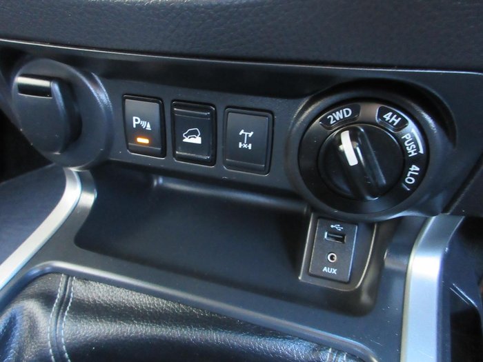 2018 Nissan Navara ST-X