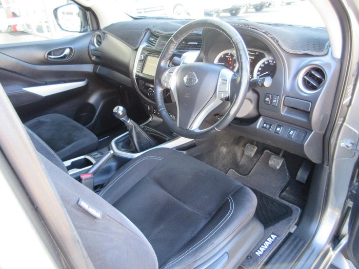 2018 Nissan Navara ST-X