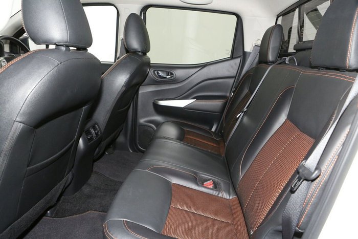 2020 Nissan Navara N-TREK