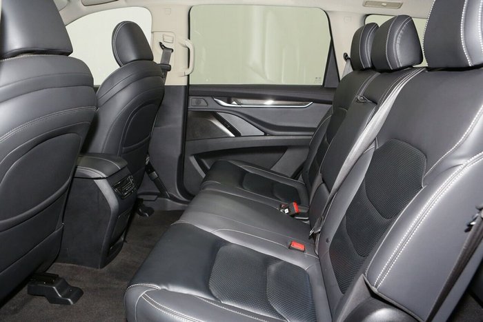 2023 LDV D90 Executive