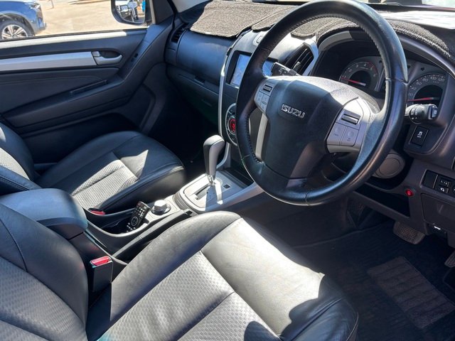 2015 ISUZU MU-X