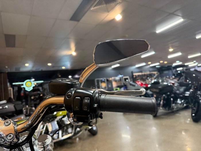 2011 Harley-davidson XL1200C 1200 CUSTOM BLACK