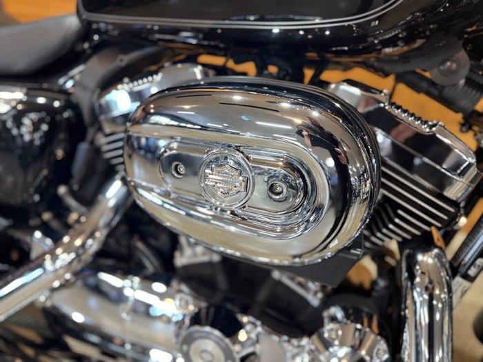 2011 Harley-davidson XL1200C 1200 CUSTOM BLACK