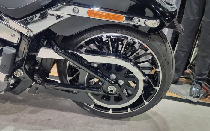 2024 Harley-davidson FXBR BREAKOUT (117) Vivid Black