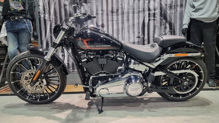 2024 Harley-davidson FXBR BREAKOUT (117) Vivid Black