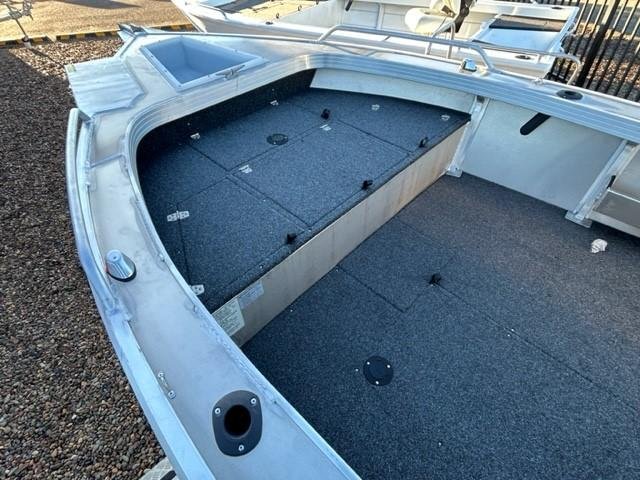 2025 QUINTREX 420 Renegade TS