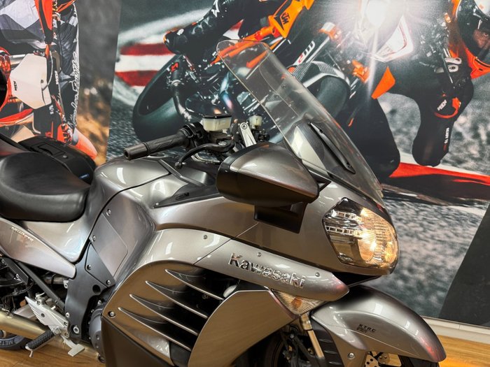 2014 Kawasaki 1400 GTR ABS (K-ACT) MAGNESIUM GREY