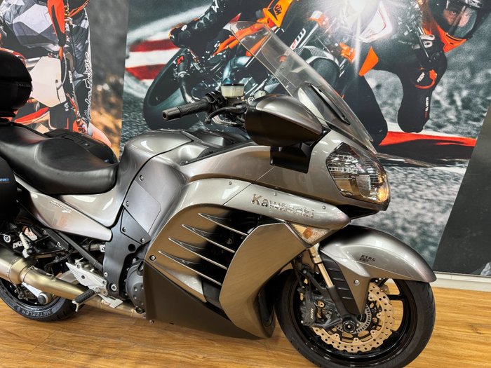 2014 Kawasaki 1400 GTR ABS (K-ACT) MAGNESIUM GREY