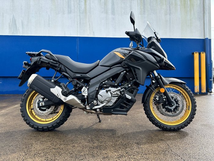 2024 Suzuki V-STROM 650XT (DL650XA) Black/ GOLD