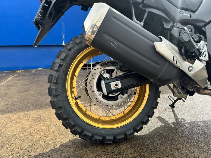 2024 Suzuki V-STROM 650XT (DL650XA) Black/ GOLD