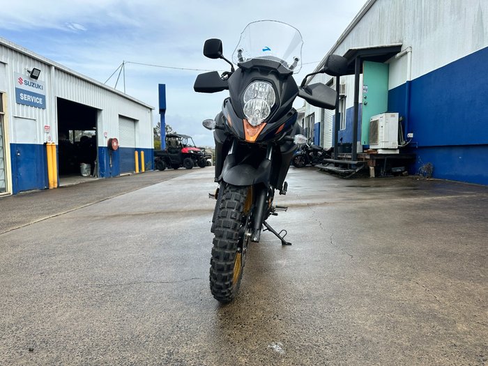 2024 Suzuki V-STROM 650XT (DL650XA) Black/ GOLD