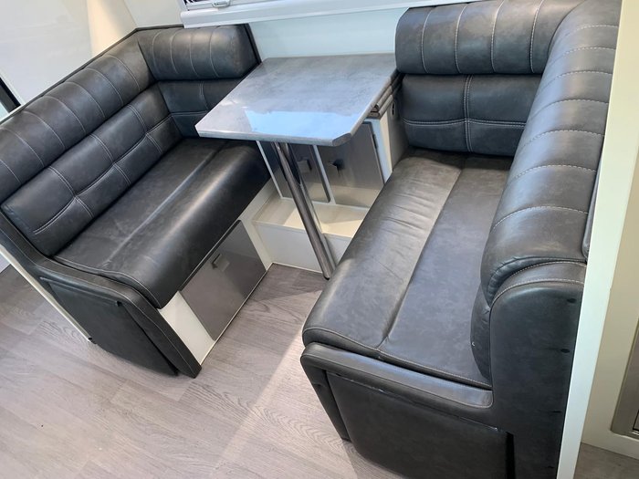 2018 Jurgens Solaris C6607
