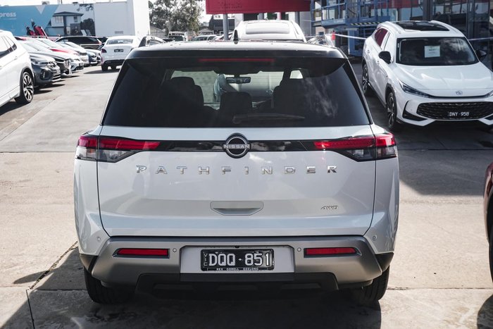 2024 Nissan Pathfinder Ti-L