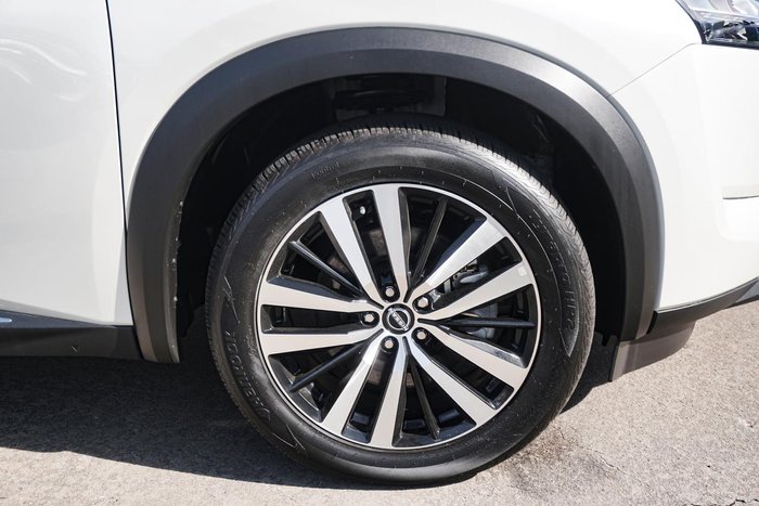 2024 Nissan Pathfinder Ti-L