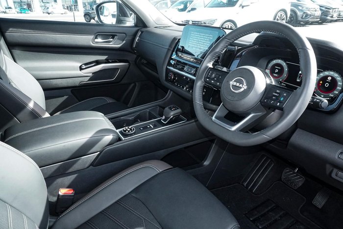 2024 Nissan Pathfinder Ti-L
